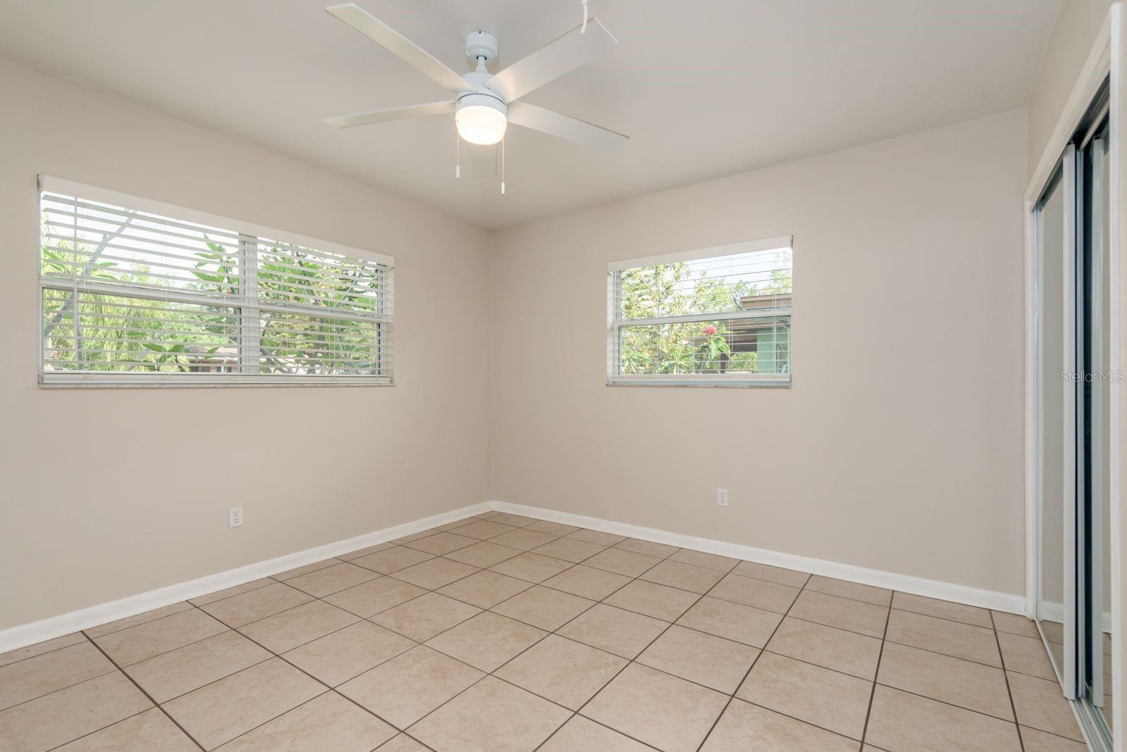 Image 14 of 23 For 2137 Victoria Drive