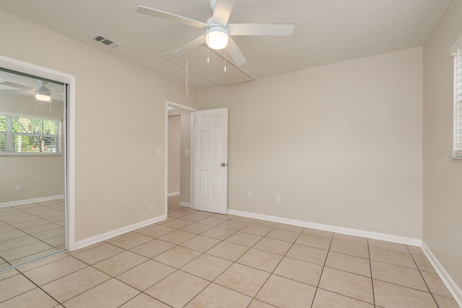 Image 15 of 23 For 2137 Victoria Drive