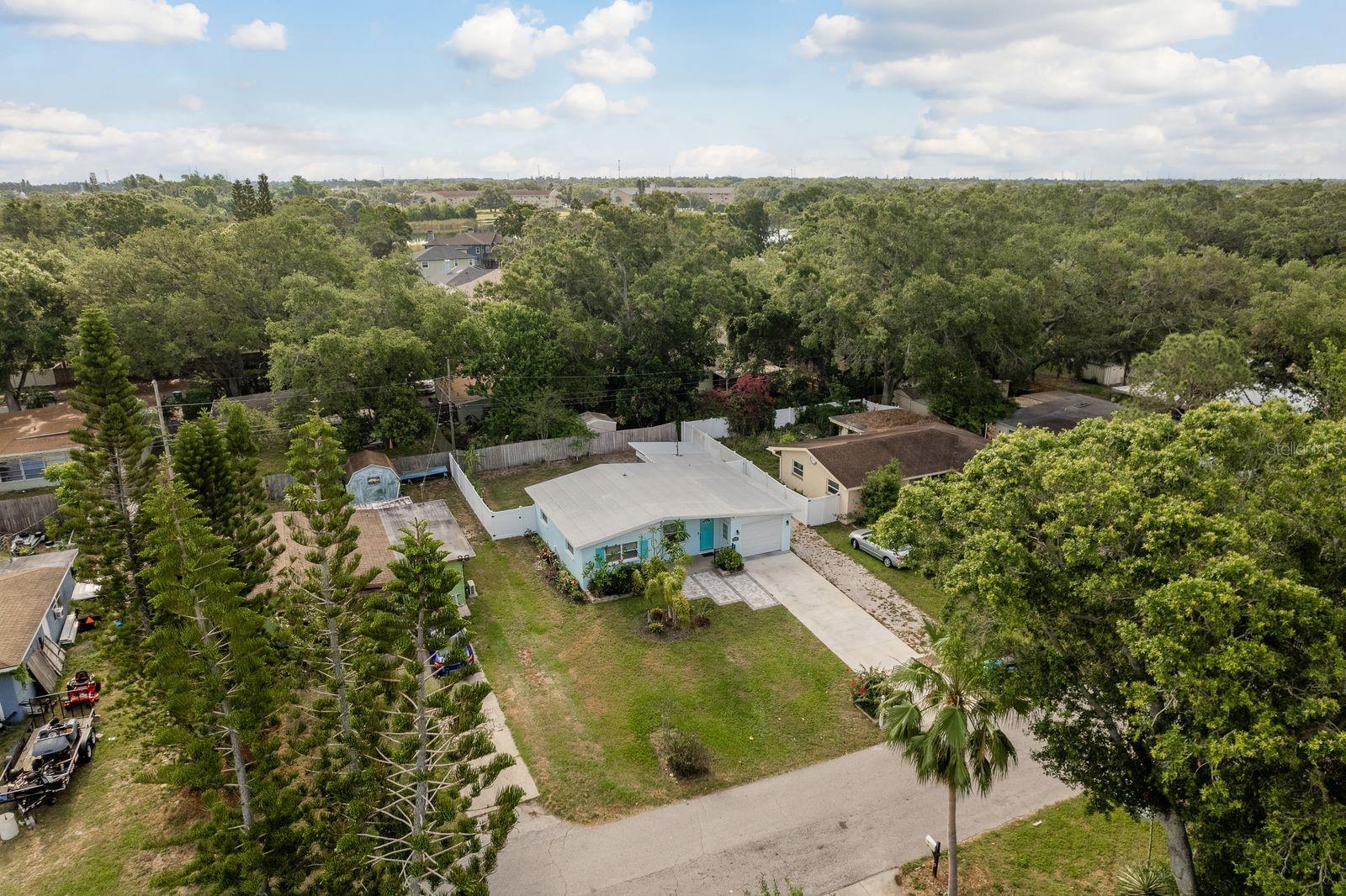Image 20 of 23 For 2137 Victoria Drive