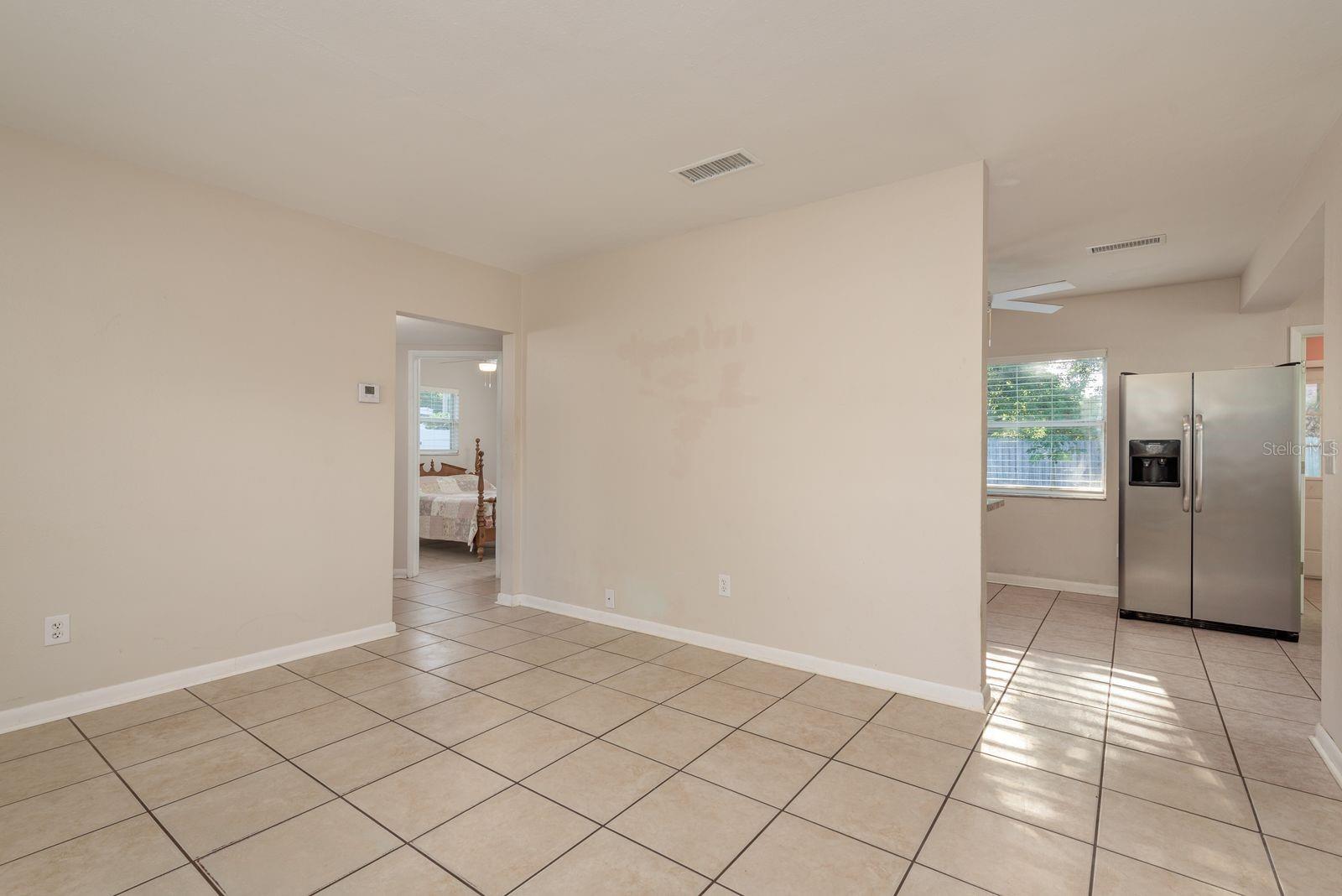 Image 3 of 23 For 2137 Victoria Drive