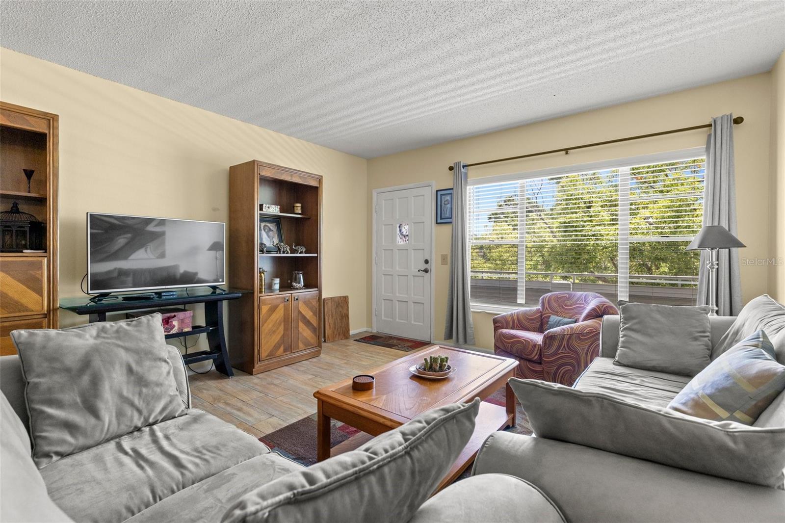 Image 4 of 23 For 2426 Persian Drive 52