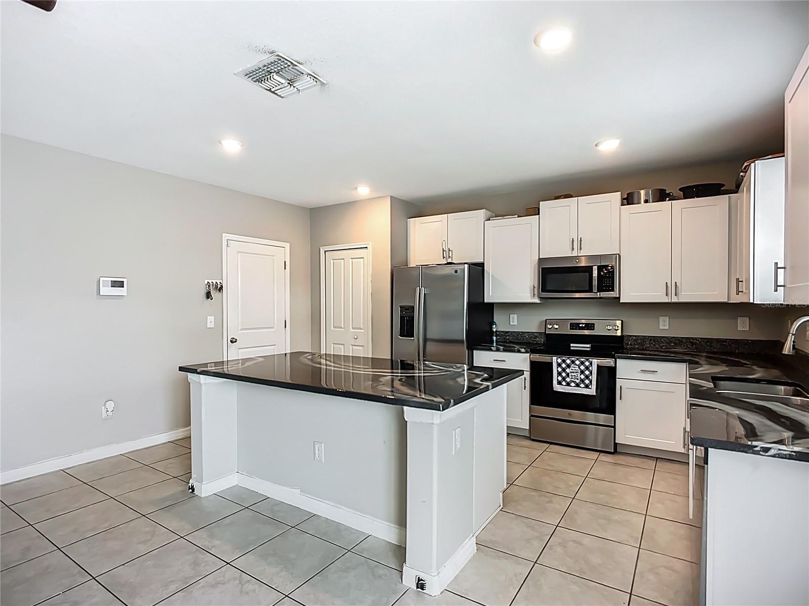 Image 16 of 71 For 1876 Colding Drive