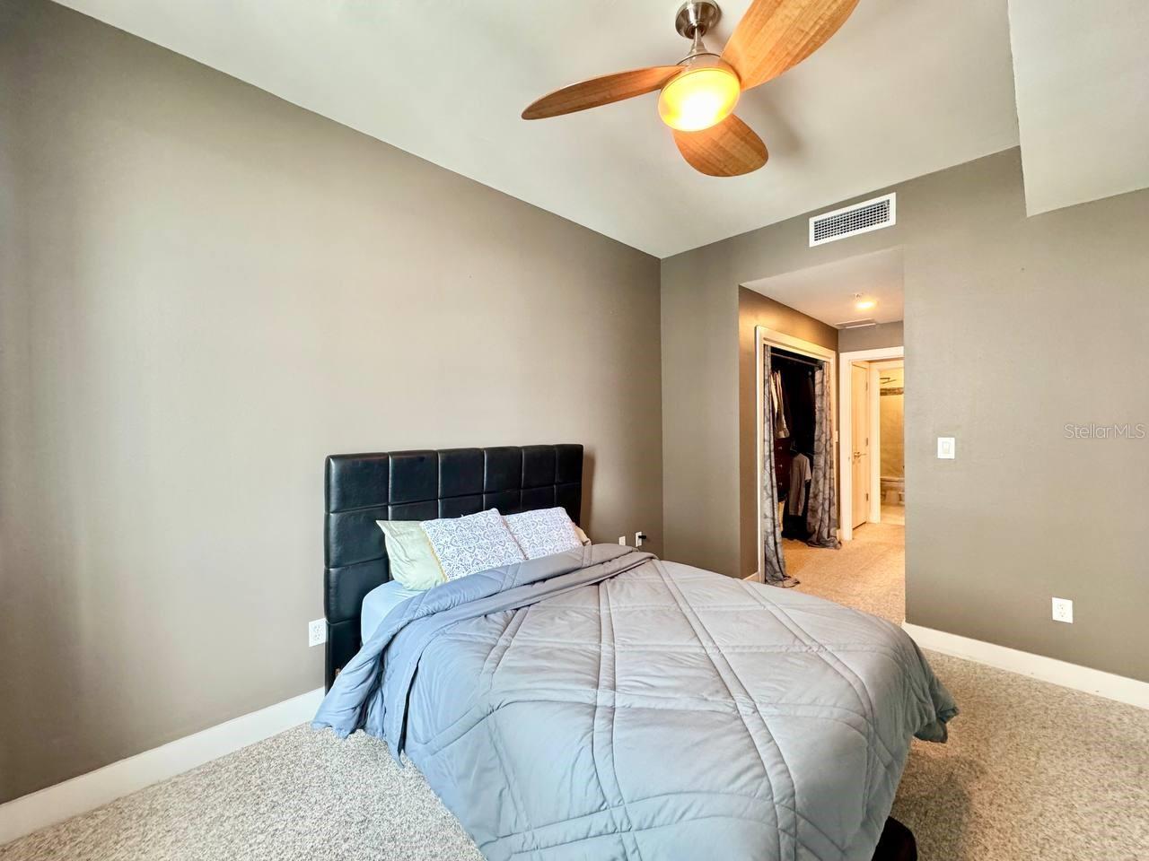 Image 14 of 43 For 1120 Kennedy Boulevard 1527