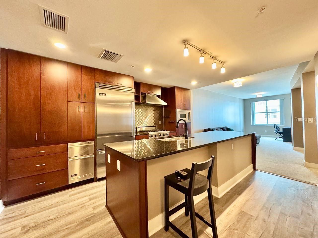Image 2 of 43 For 1120 Kennedy Boulevard 1527