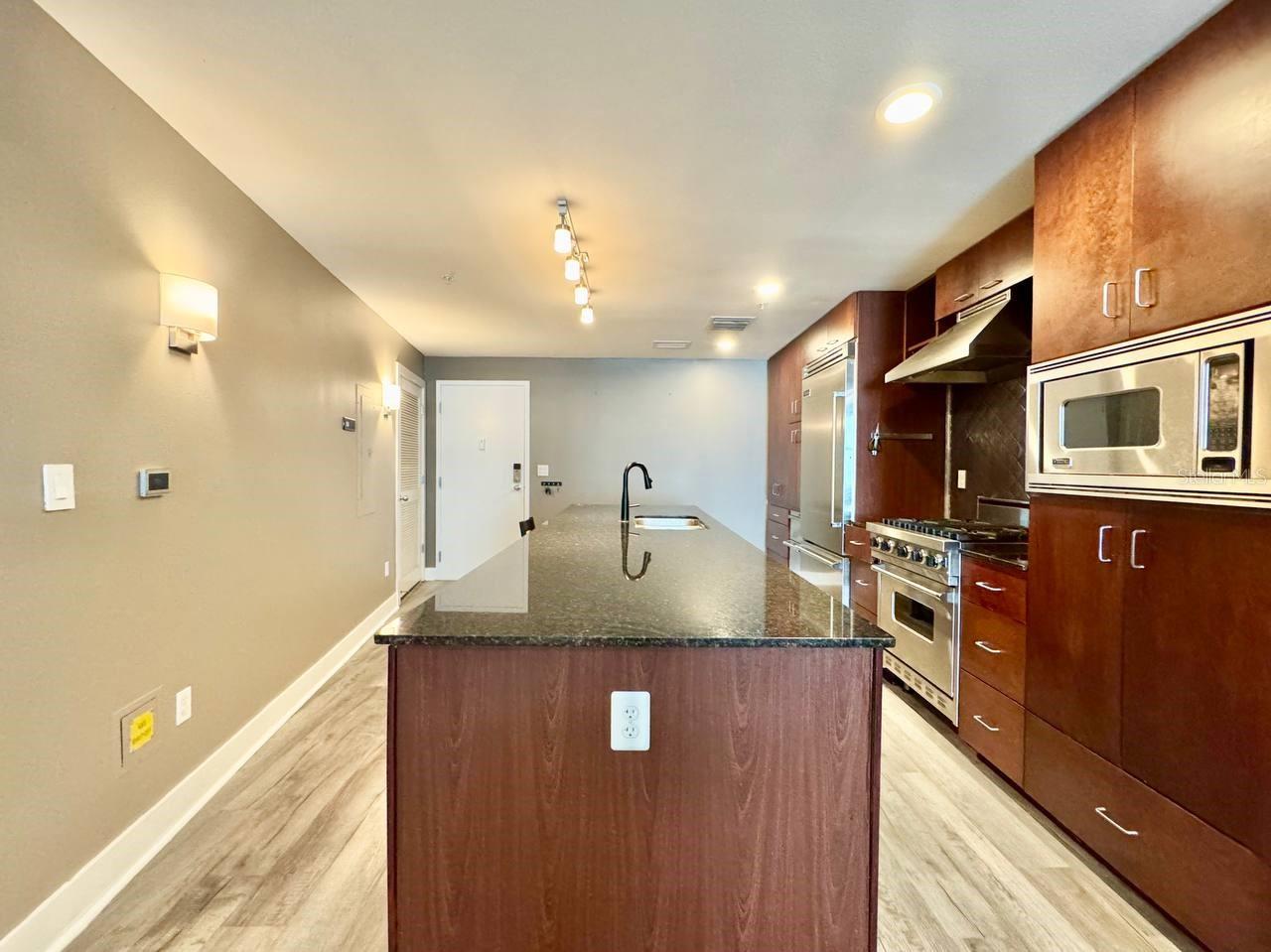 Image 6 of 43 For 1120 Kennedy Boulevard 1527