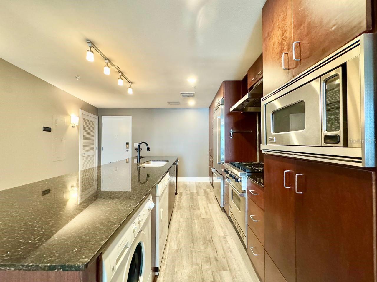 Image 7 of 43 For 1120 Kennedy Boulevard 1527