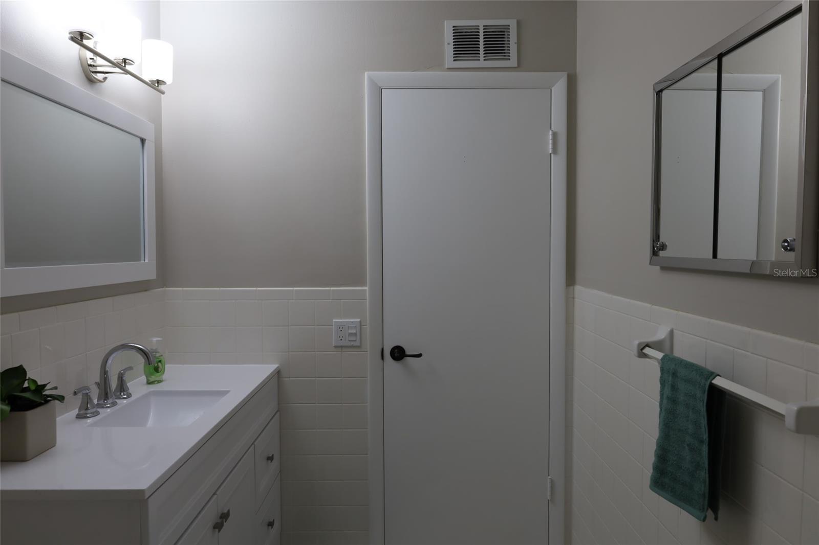 Image 22 of 26 For 2360 World Parkway Boulevard 36