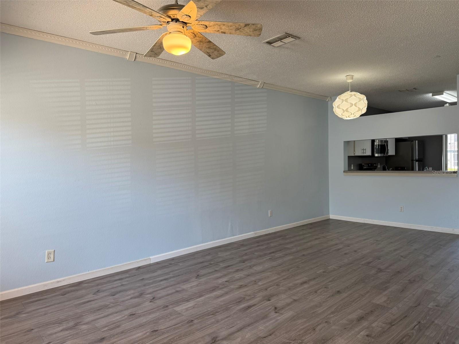 Image 2 of 19 For 412 Countryside Key Boulevard