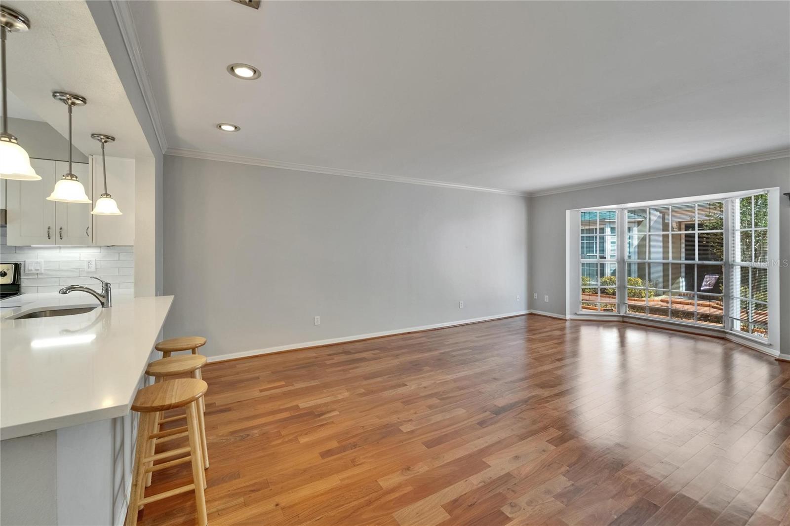 Image 21 of 54 For 308 Bungalow Park Avenue B