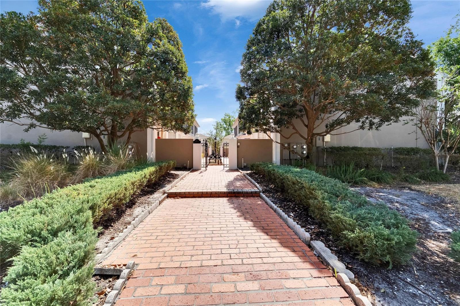 Image 4 of 54 For 308 Bungalow Park Avenue B