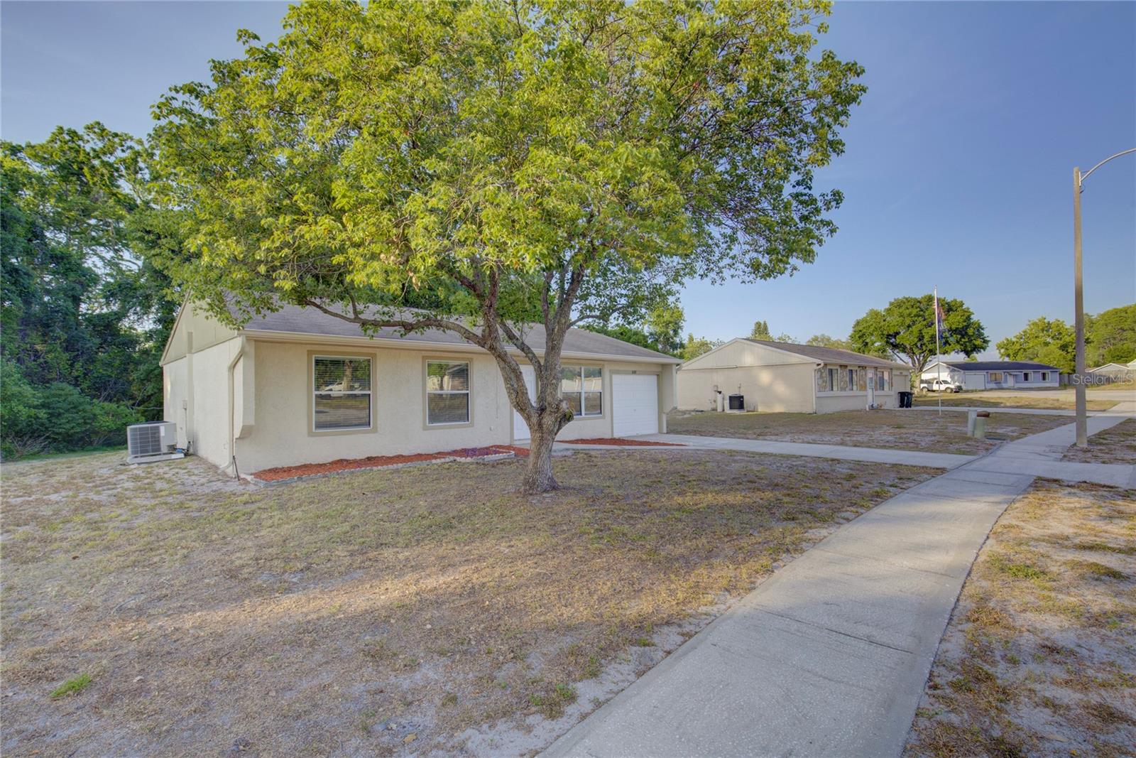 Image 4 of 31 For 10319 Widgeon Way