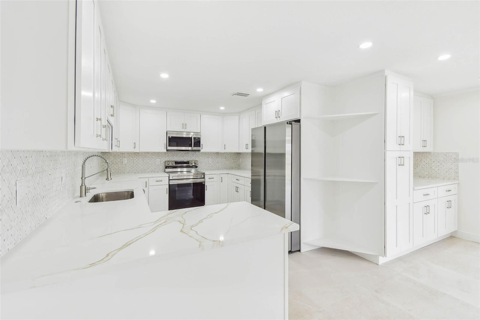 Image 11 of 65 For 425 12th Avenue