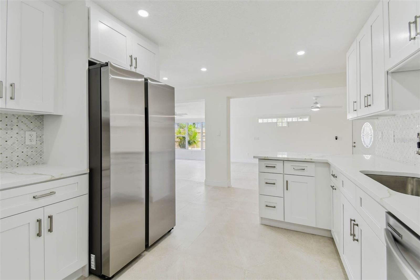 Image 13 of 65 For 425 12th Avenue