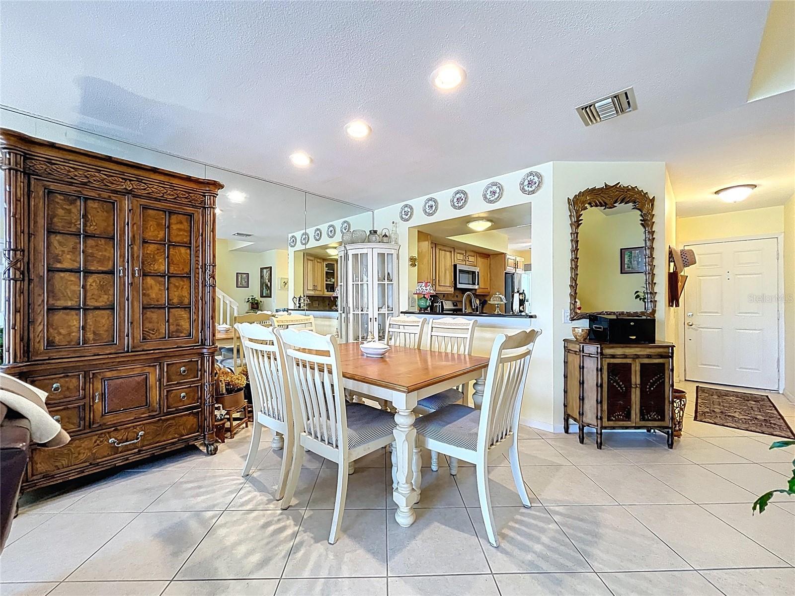 Image 19 of 75 For 6290 Bahia Del Mar Circle 12