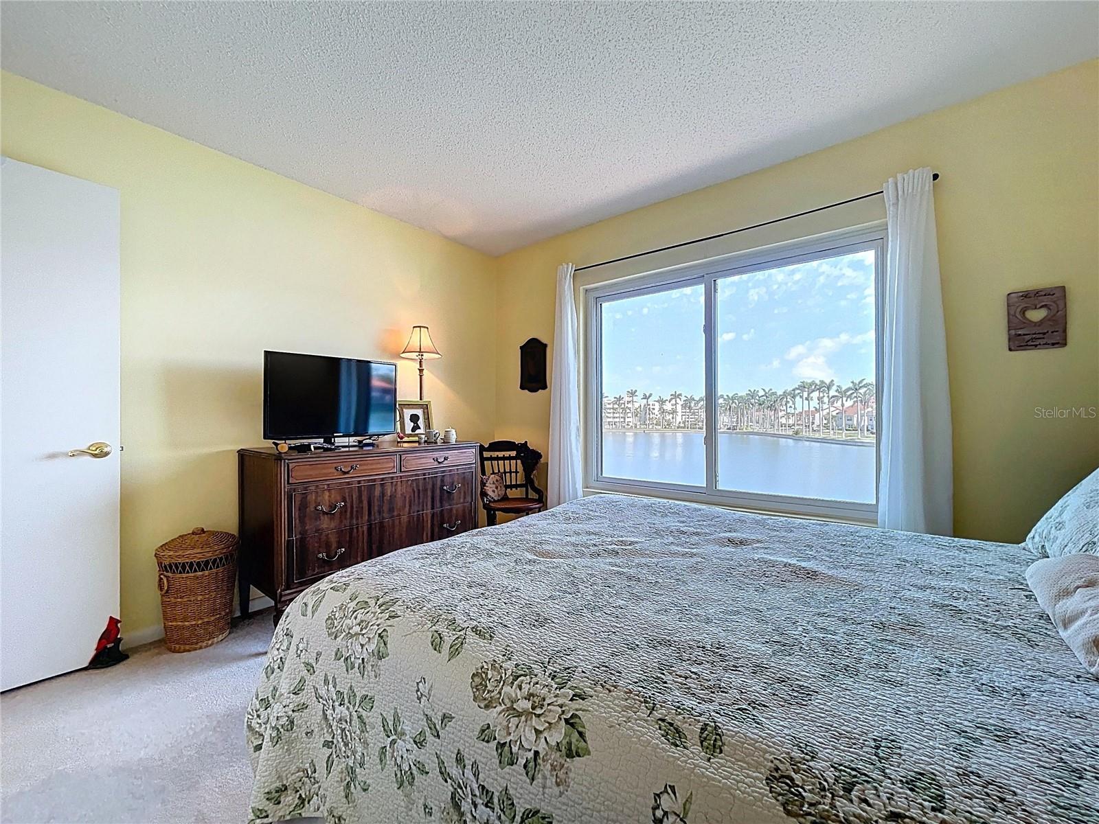 Image 33 of 75 For 6290 Bahia Del Mar Circle 12