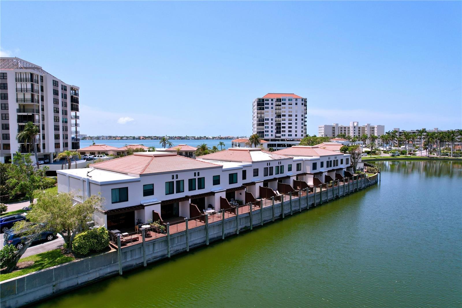 Image 4 of 75 For 6290 Bahia Del Mar Circle 12