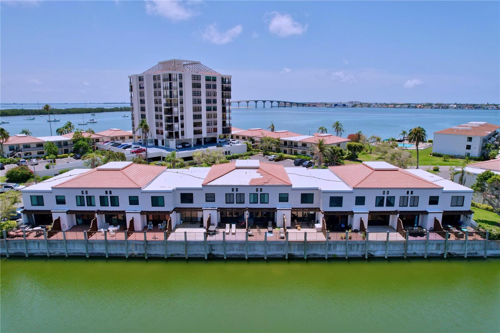 Image 5 of 75 For 6290 Bahia Del Mar Circle 12