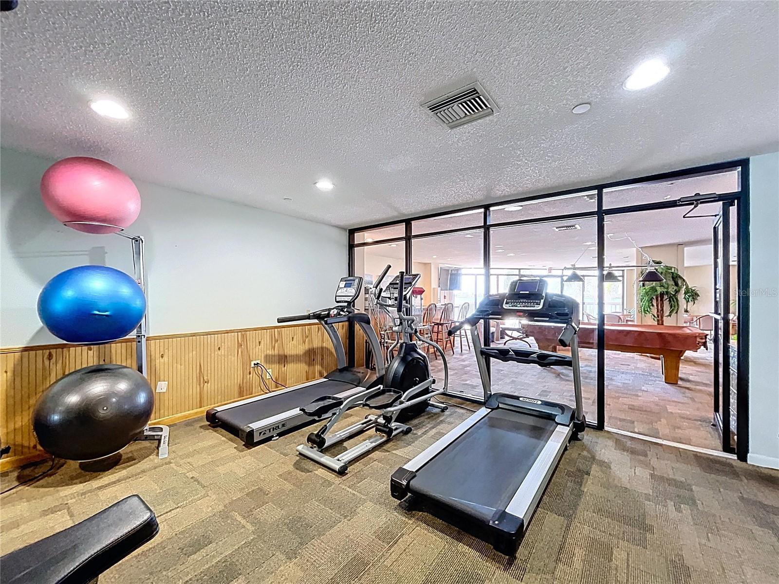 Image 58 of 75 For 6290 Bahia Del Mar Circle 12