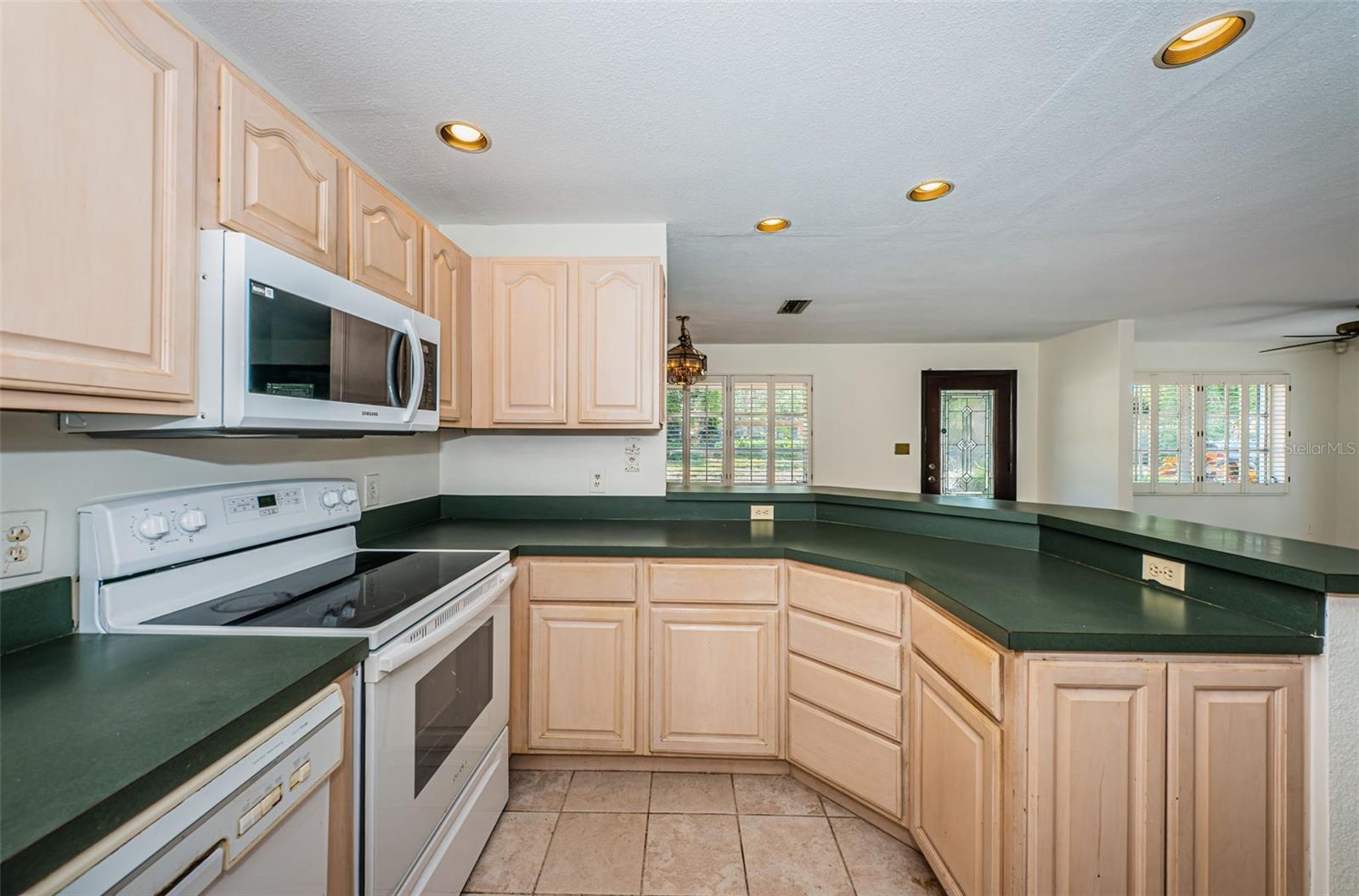 Image 18 of 35 For 2880 81st Street N
