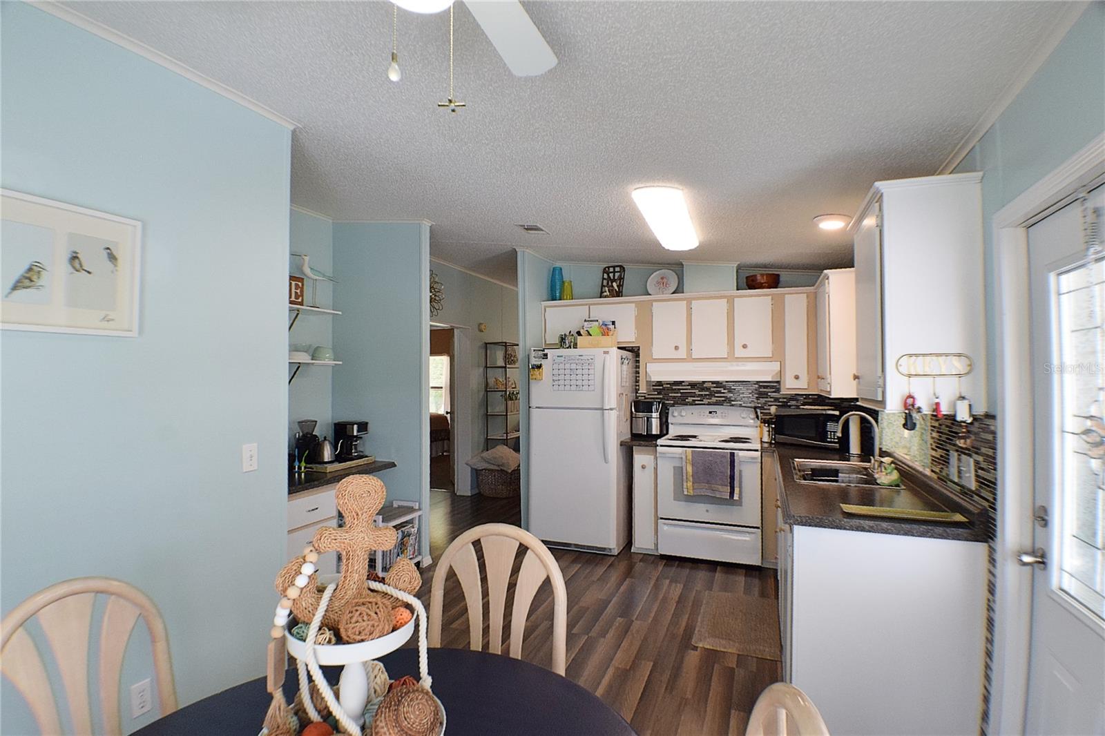 Image 8 of 25 For 37643 Campo Avenue