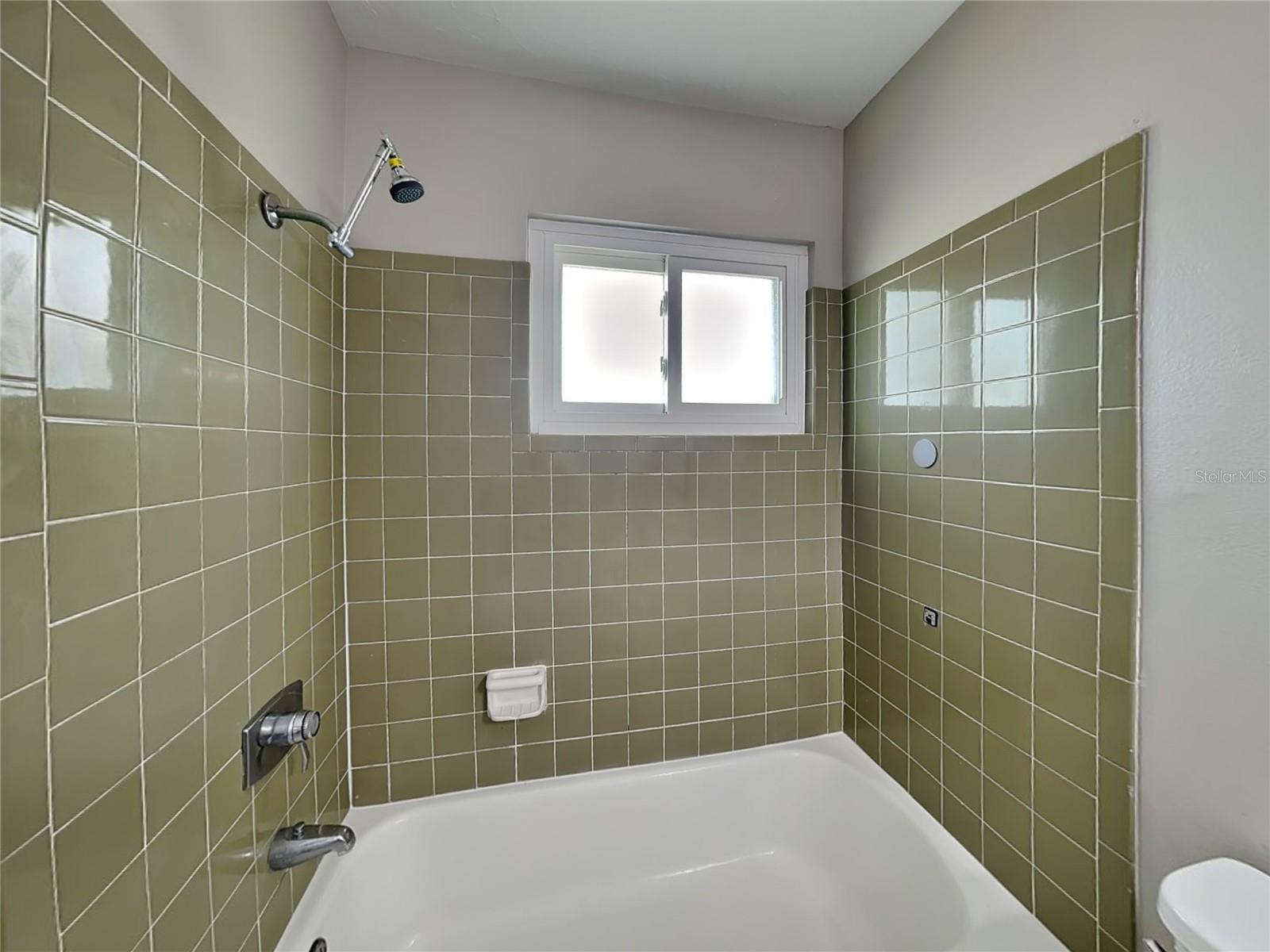 Image 17 of 21 For 1228 Doris Drive
