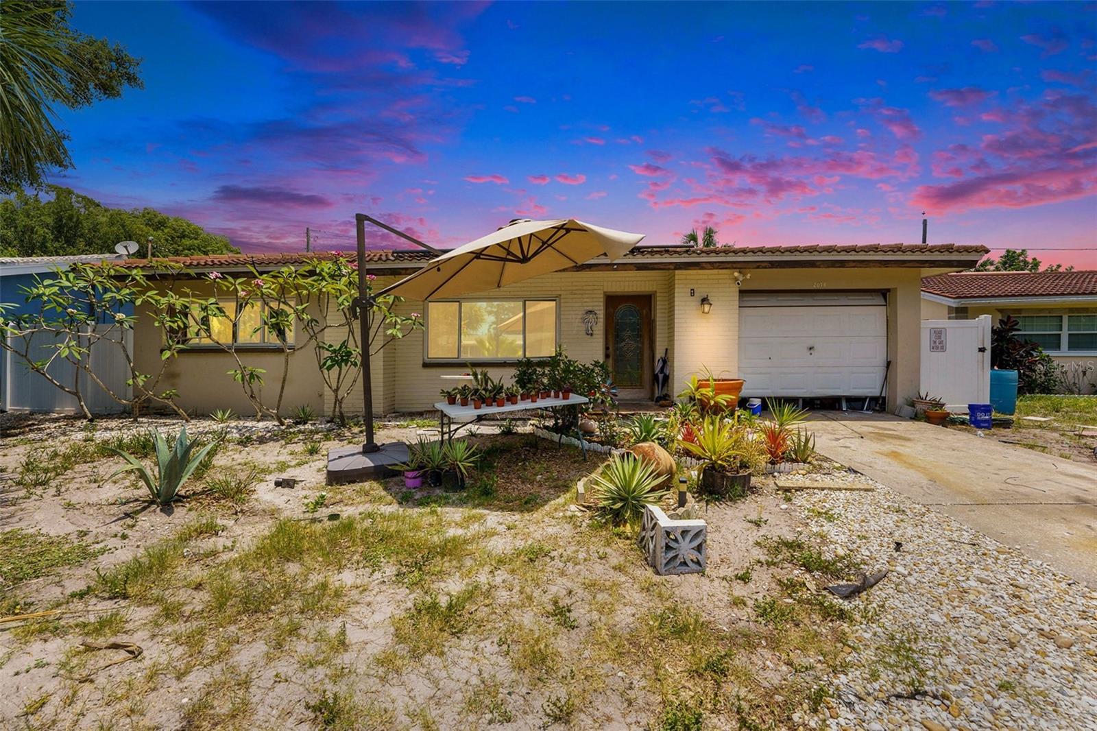Details for 2078 Shadow Lane, CLEARWATER, FL 33763