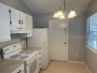 Image 6 of 13 For 3212 Cloverplace Drive 3212
