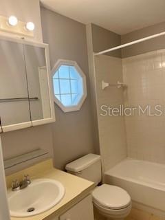 Image 8 of 13 For 3212 Cloverplace Drive 3212