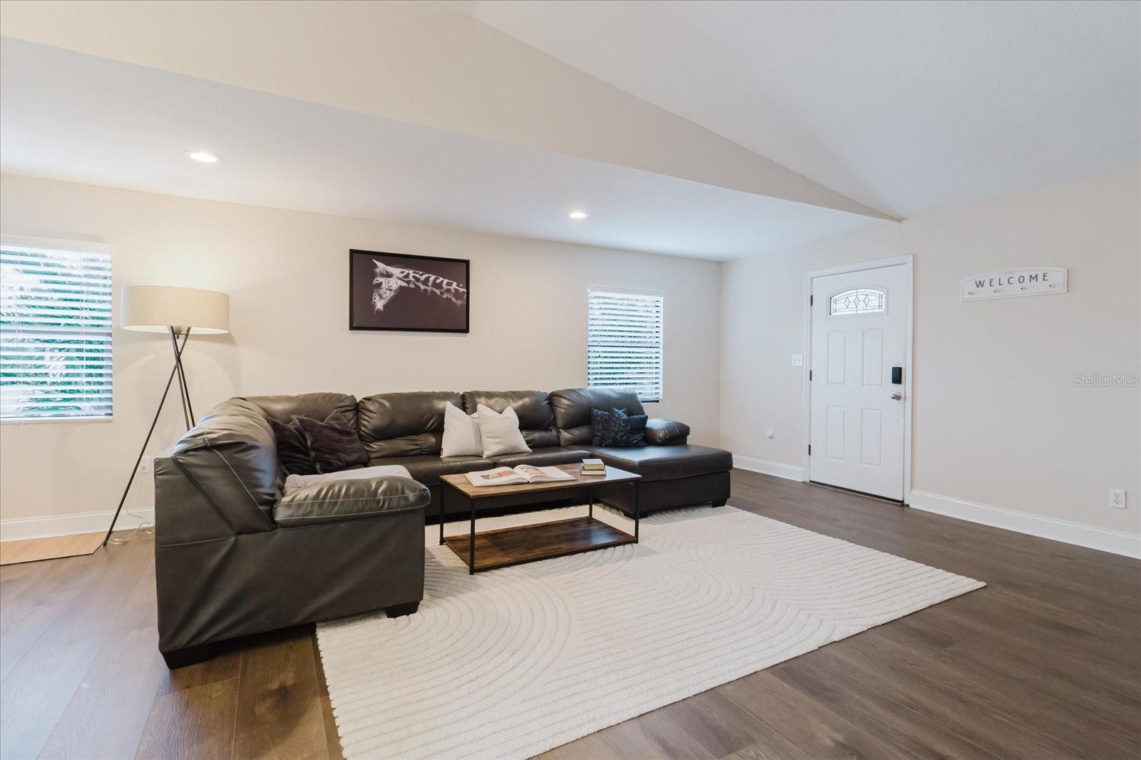 Image 6 of 55 For 138 69th Avenue N