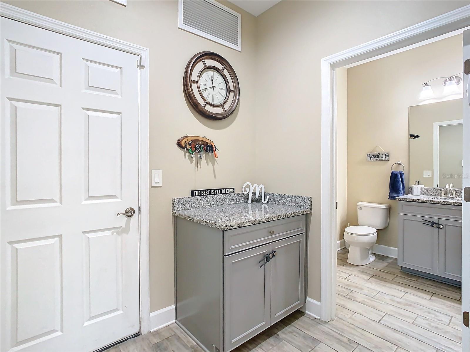 Image 13 of 60 For 5807 Circa Fishhawk Boulevard