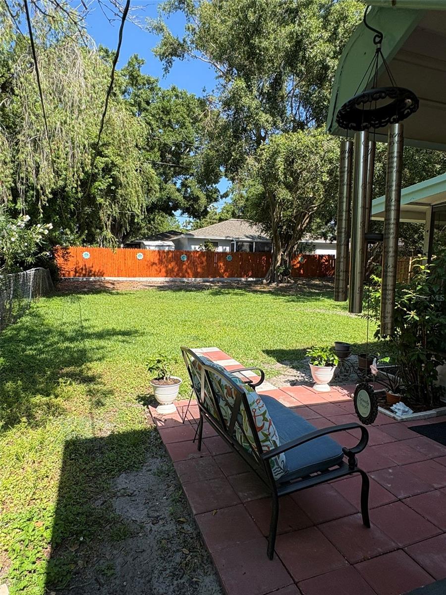 Image 18 of 20 For 1835 West Drive