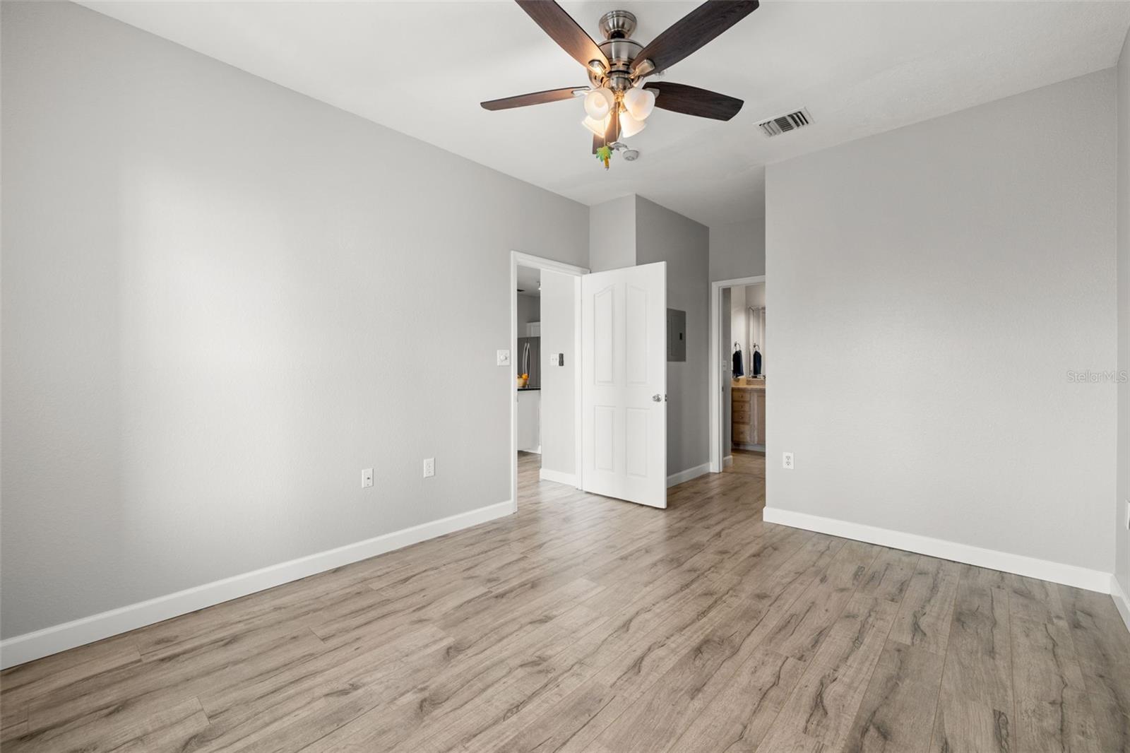 Image 22 of 56 For 5000 Culbreath Key Way 8-319
