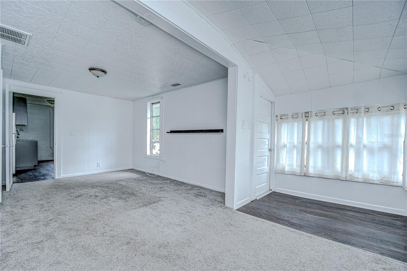 Image 19 of 32 For 5437 Delette Avenue S B