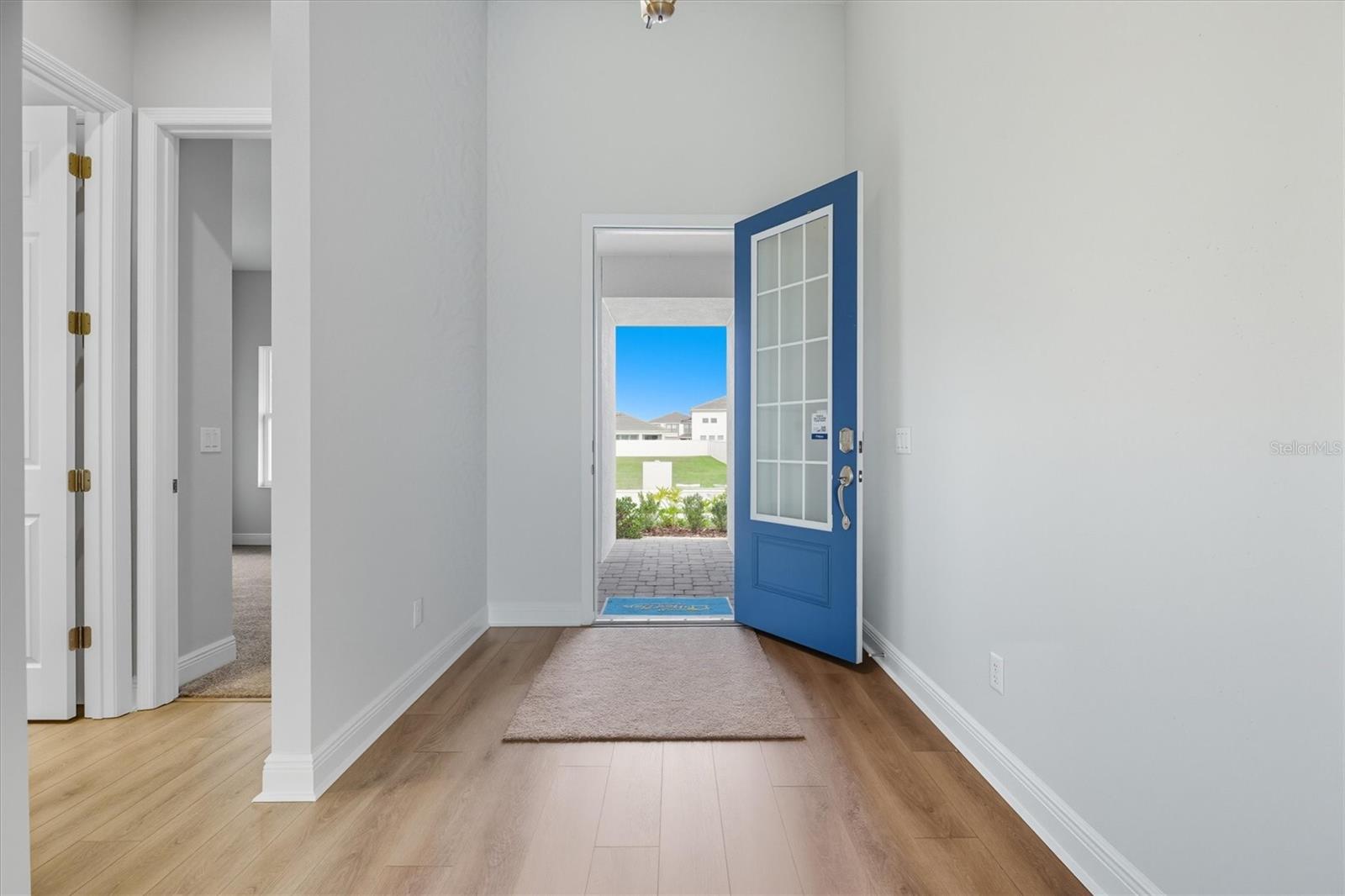 Image 12 of 27 For 10321 Surrey Rose Drive