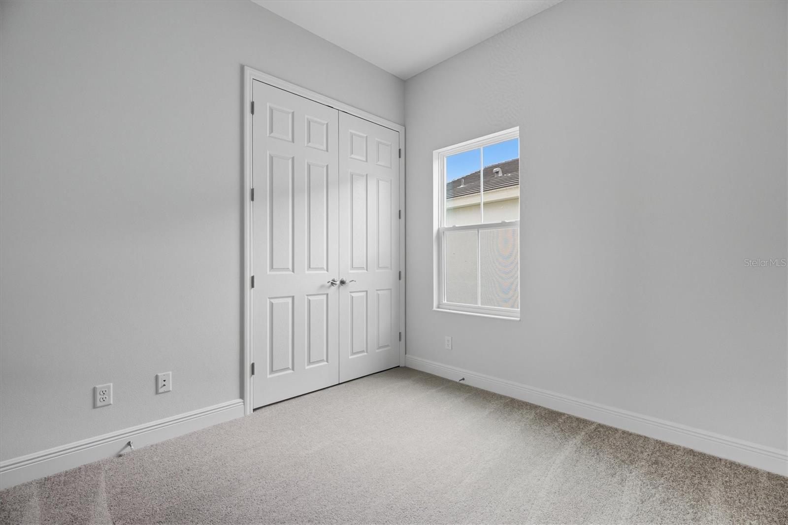 Image 20 of 27 For 10321 Surrey Rose Drive