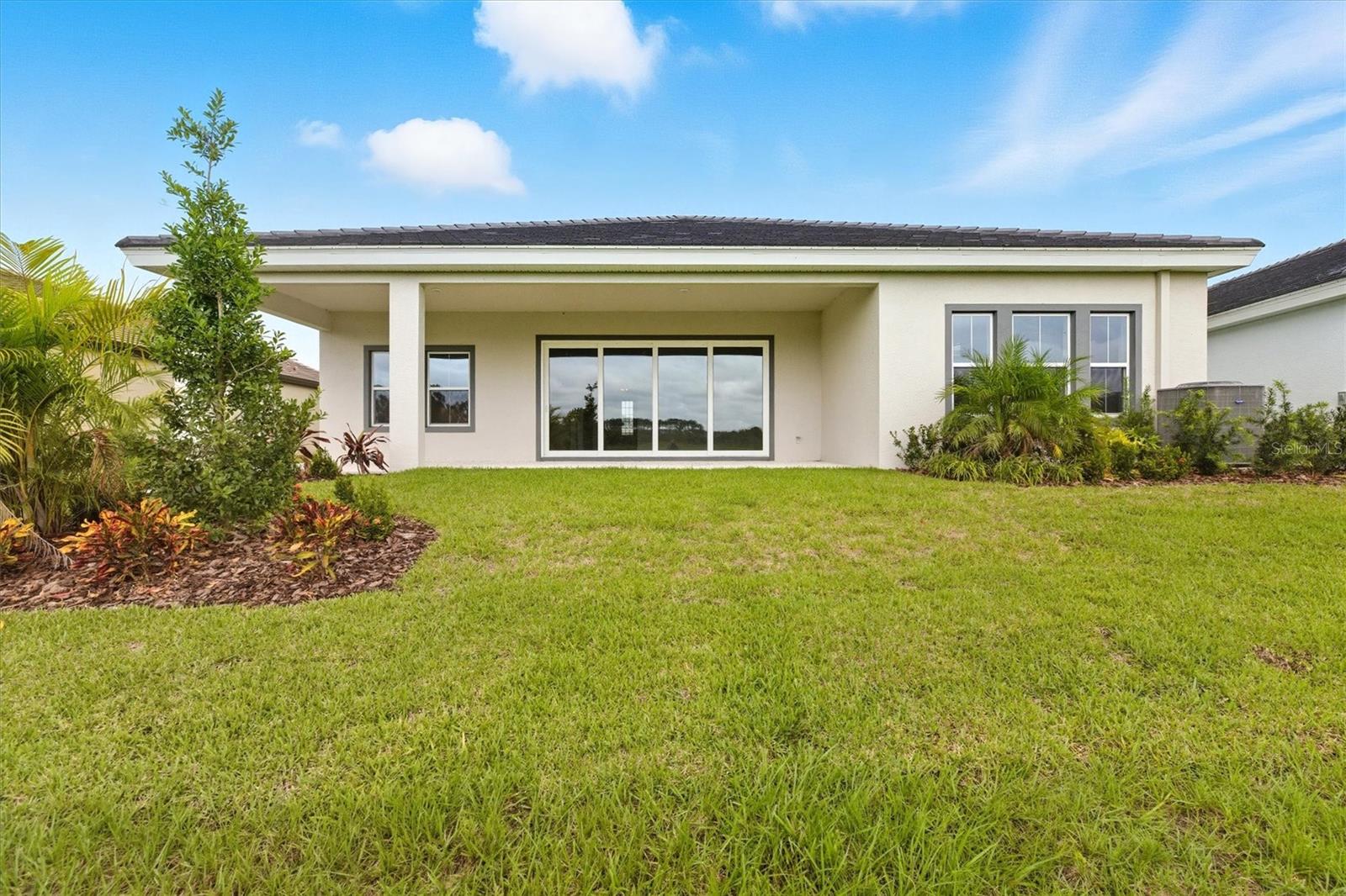 Listing photo id 26 for 10321 Surrey Rose Drive