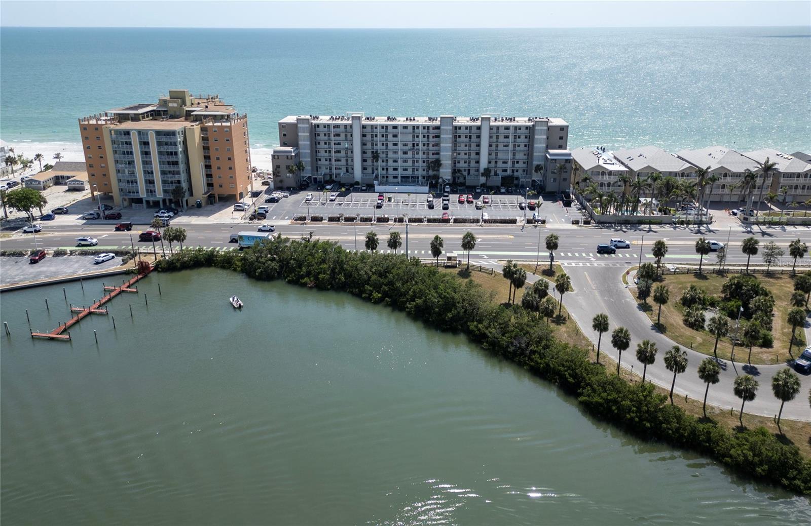 Image 10 of 45 For 18650 Gulf Boulevard 313