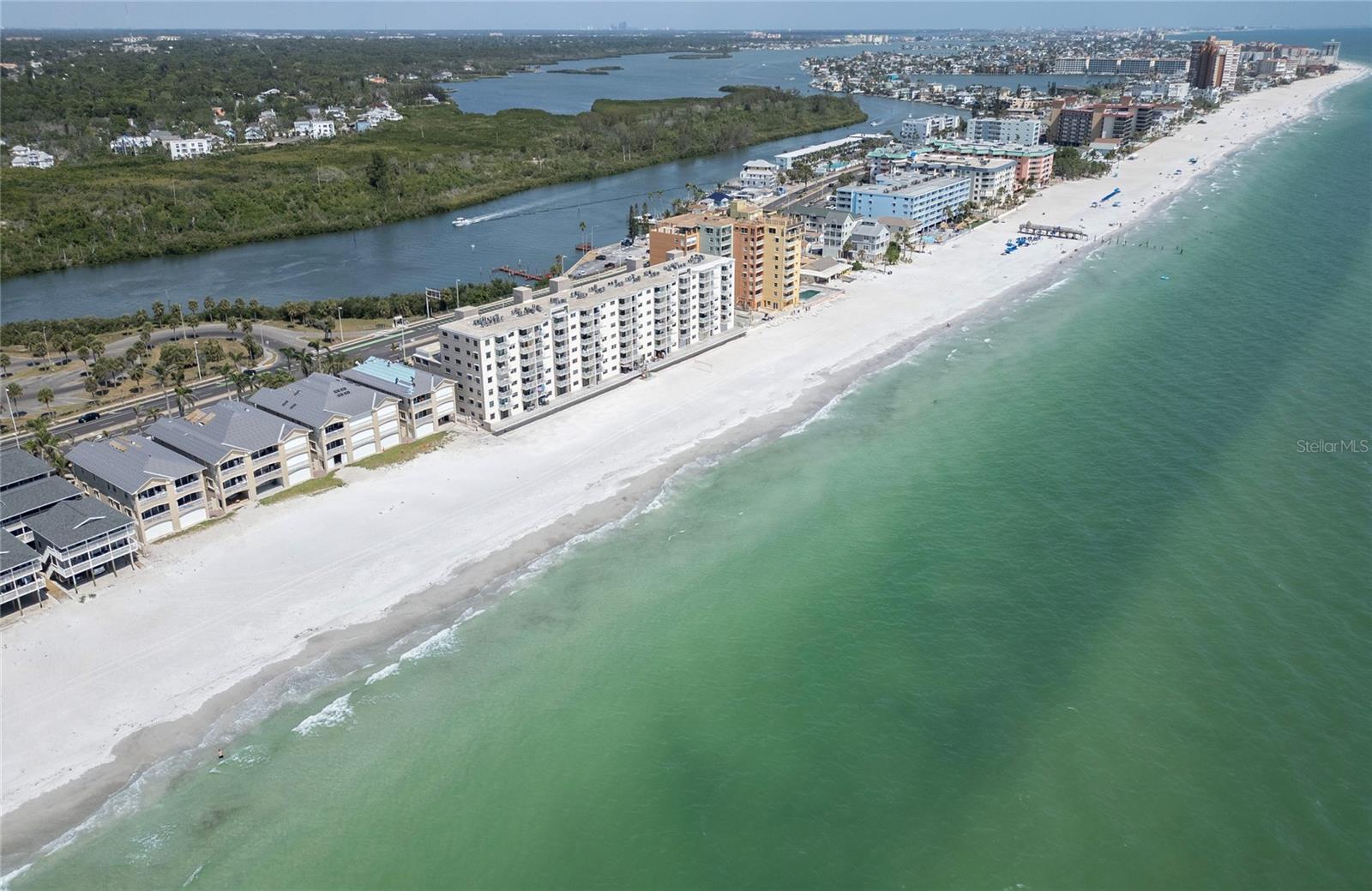 Image 14 of 45 For 18650 Gulf Boulevard 313