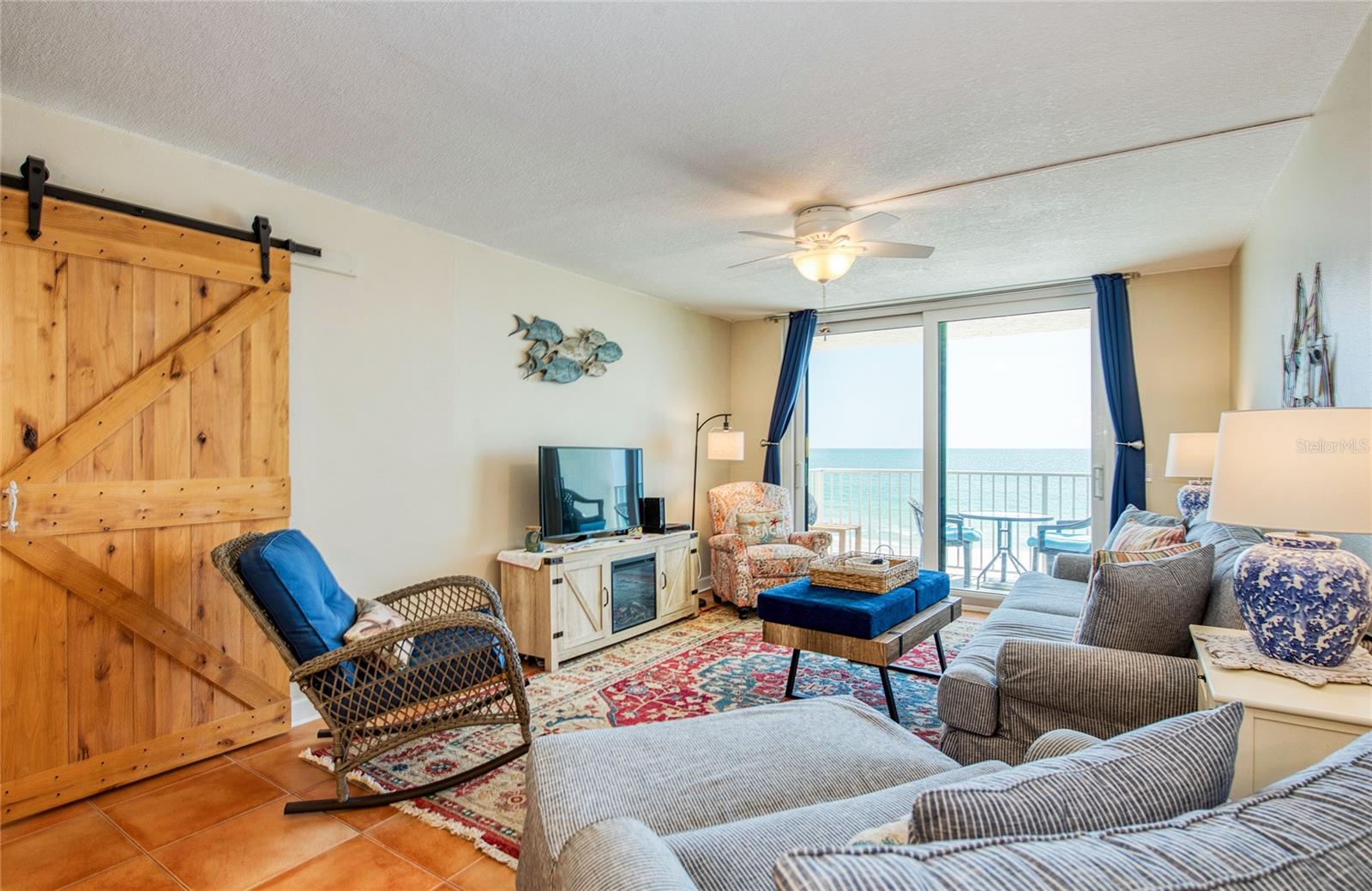 Image 21 of 45 For 18650 Gulf Boulevard 313
