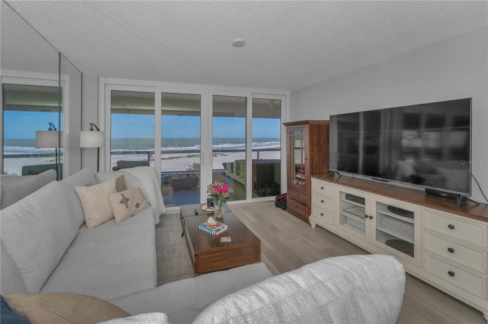 Image 11 of 36 For 1310 Gulf Boulevard 5c