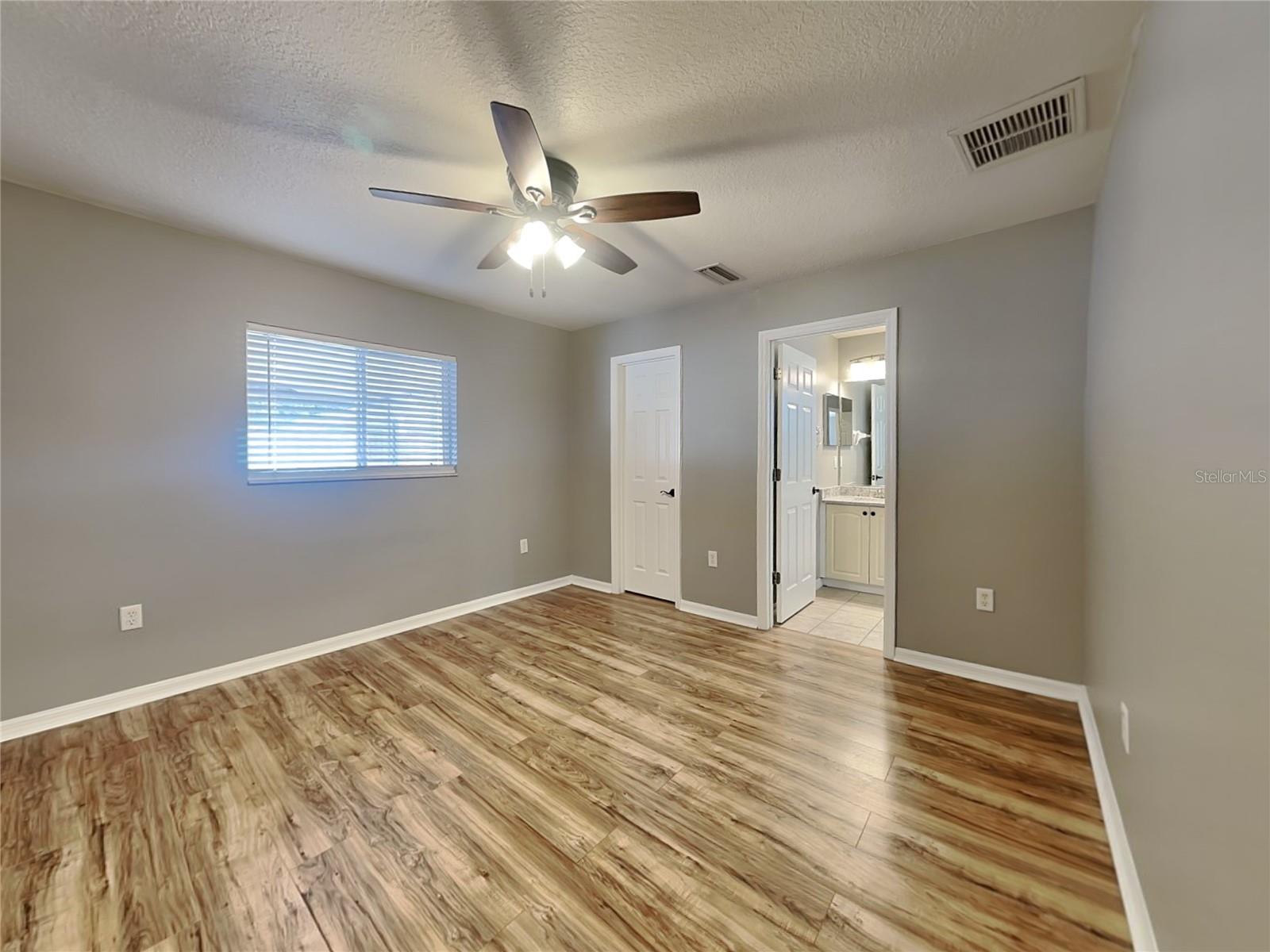 Image 6 of 18 For 2806 94th Street E