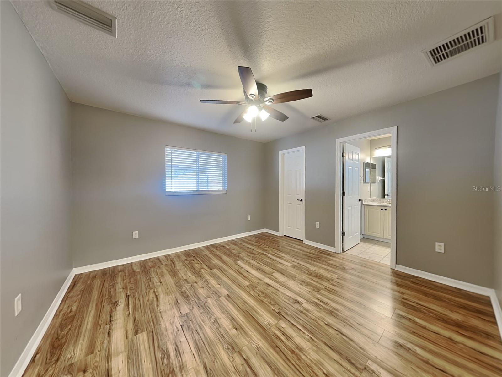 Image 7 of 18 For 2806 94th Street E