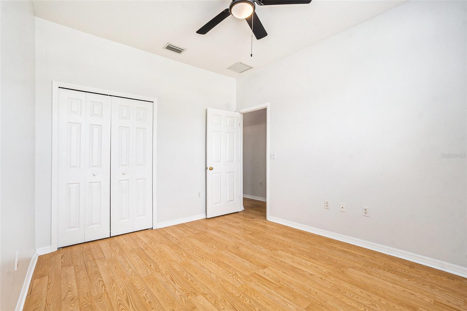 Image 16 of 38 For 5836 Autumn Shire Drive