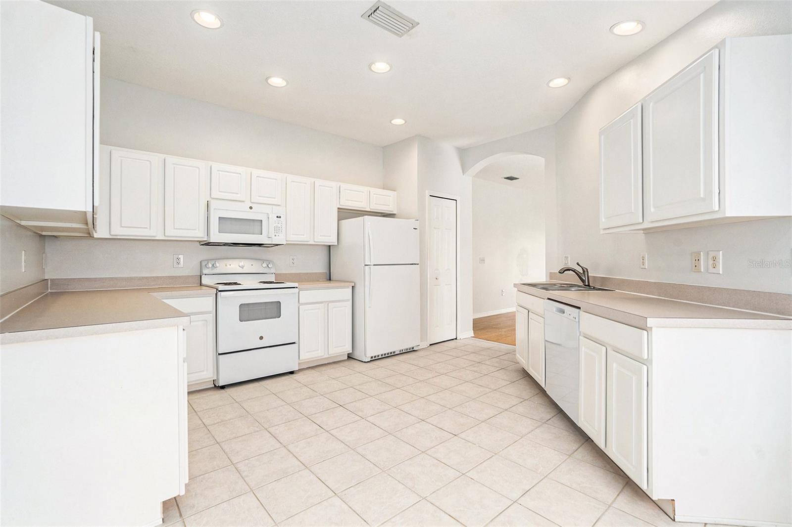 Image 3 of 38 For 5836 Autumn Shire Drive