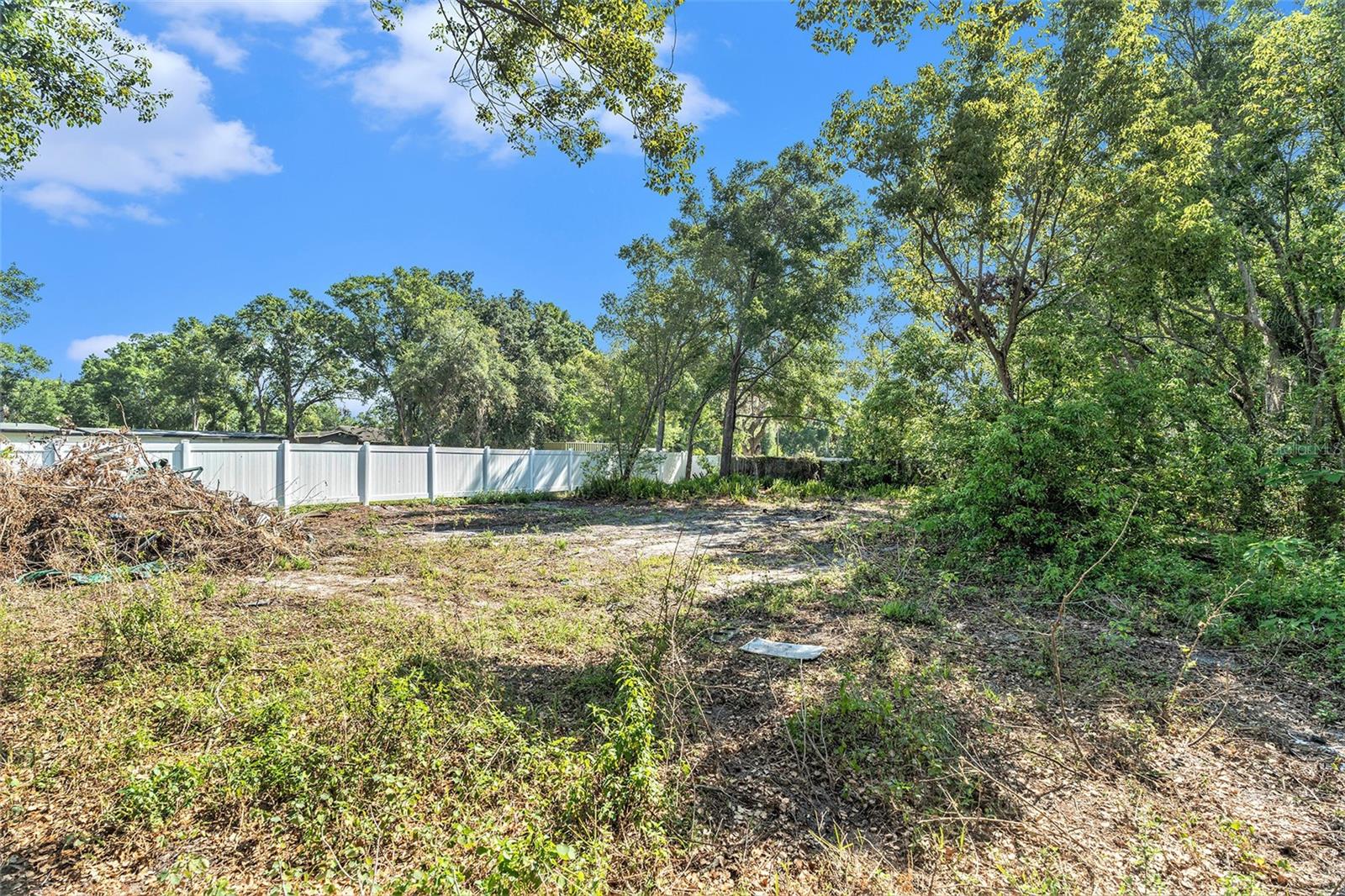 Image 16 of 21 For 4815 Falkenburg Road