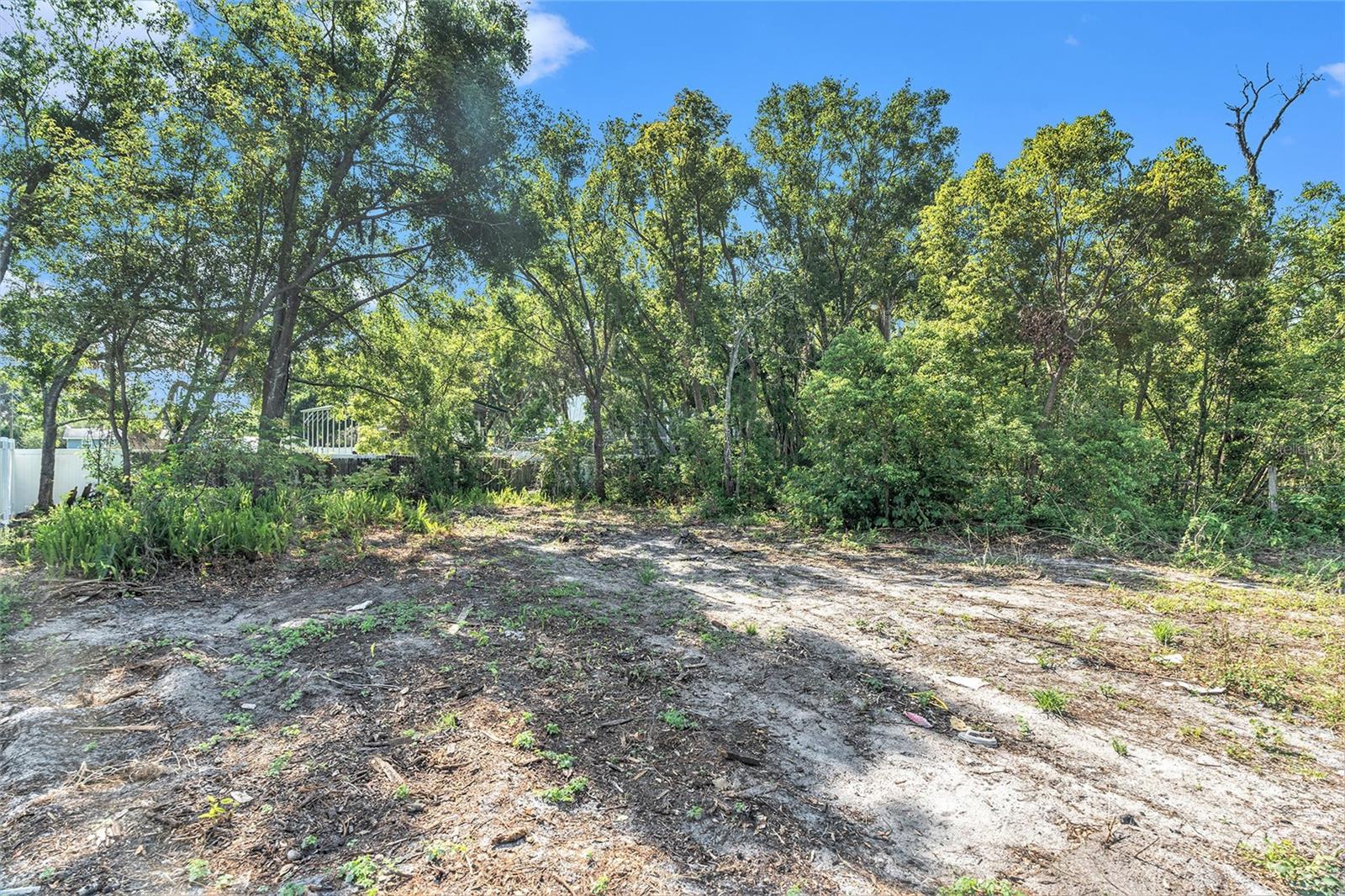 Image 9 of 21 For 4815 Falkenburg Road