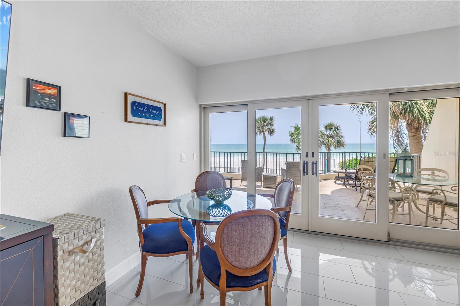 Image 14 of 41 For 19910 Gulf Boulevard  102