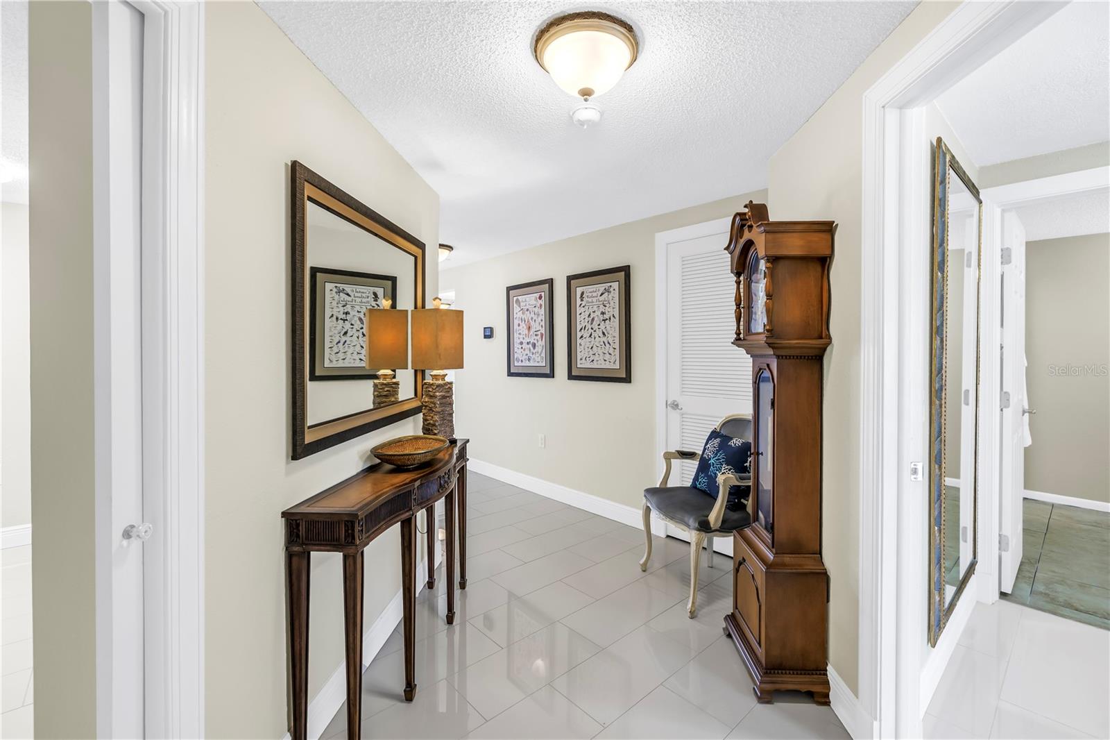 Image 4 of 41 For 19910 Gulf Boulevard  102