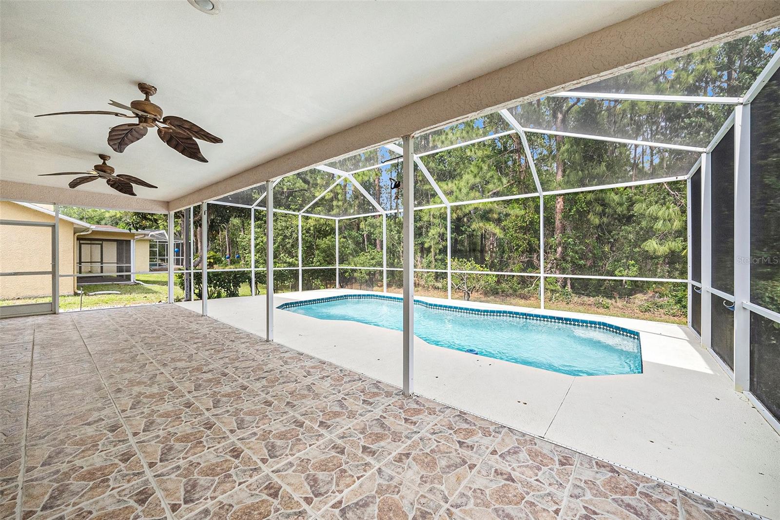 Image 31 of 39 For 1719 Bayhill Drive