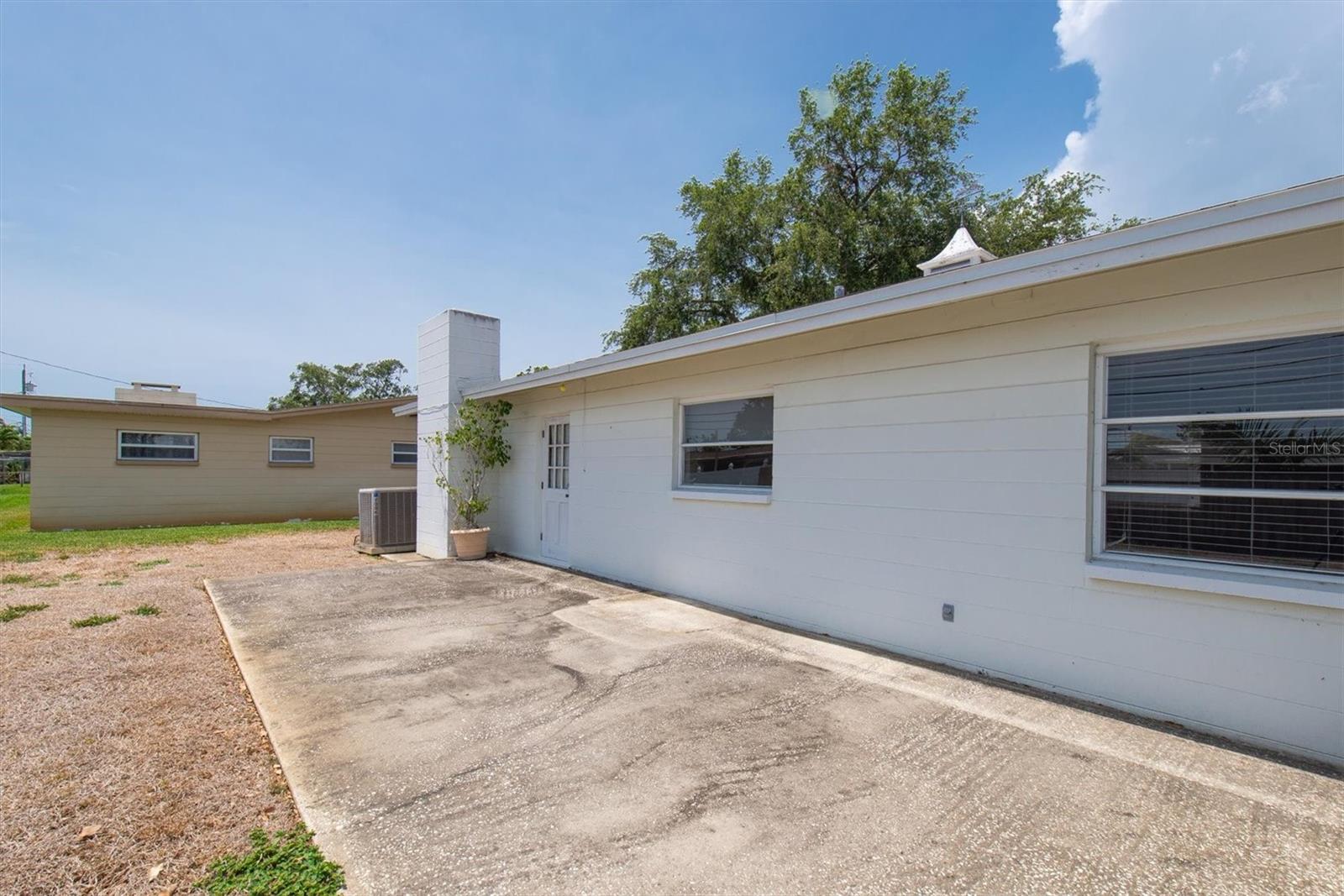 Image 30 of 35 For 6638 12th Terrace N